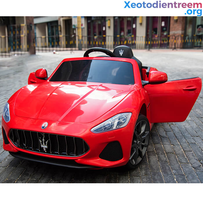 Xe ô tô điện cao cấp Maserati S302 5
