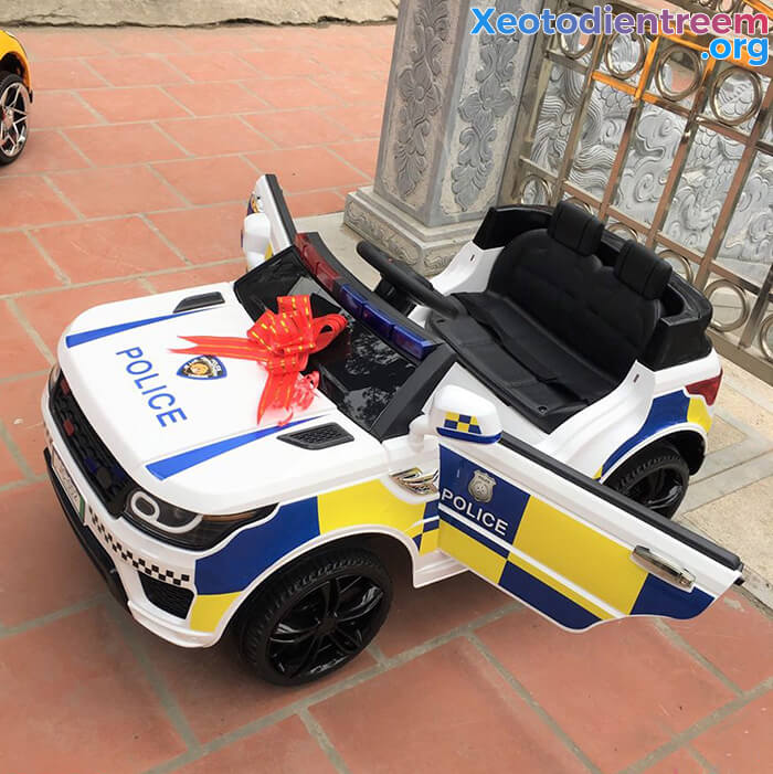 Ô tô điện cảnh sát cho trẻ em JC-002