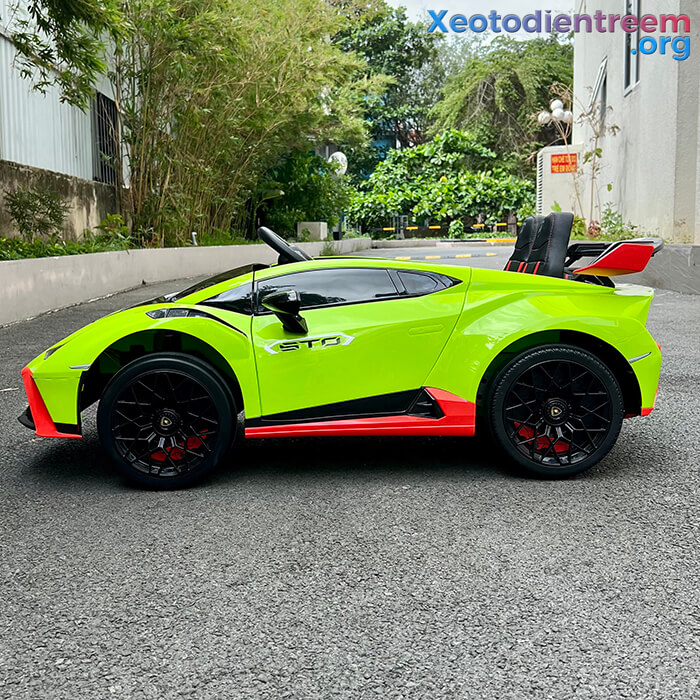 xe bản quyền Lamborghini cho bé SMT-555 10